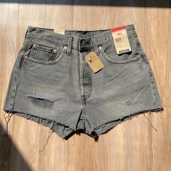 Levi’s distressed high rise 501 jean cotton denim short cutoff vibe 31 - Picture 4 of 17